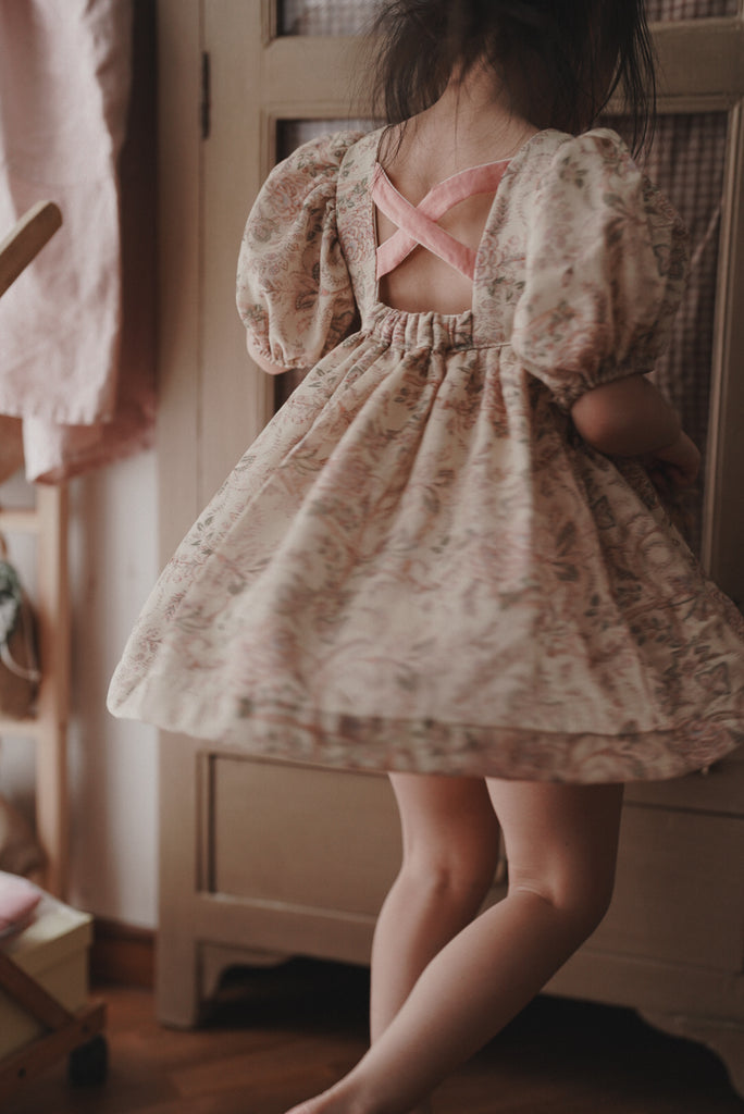 Muffin Dress in Whimsical Floral (Vintage)