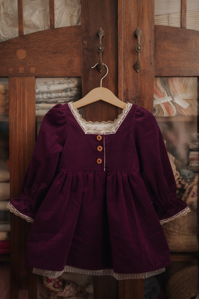 Royal Velvety Dress ~ Christmas Edition (2-3yo)