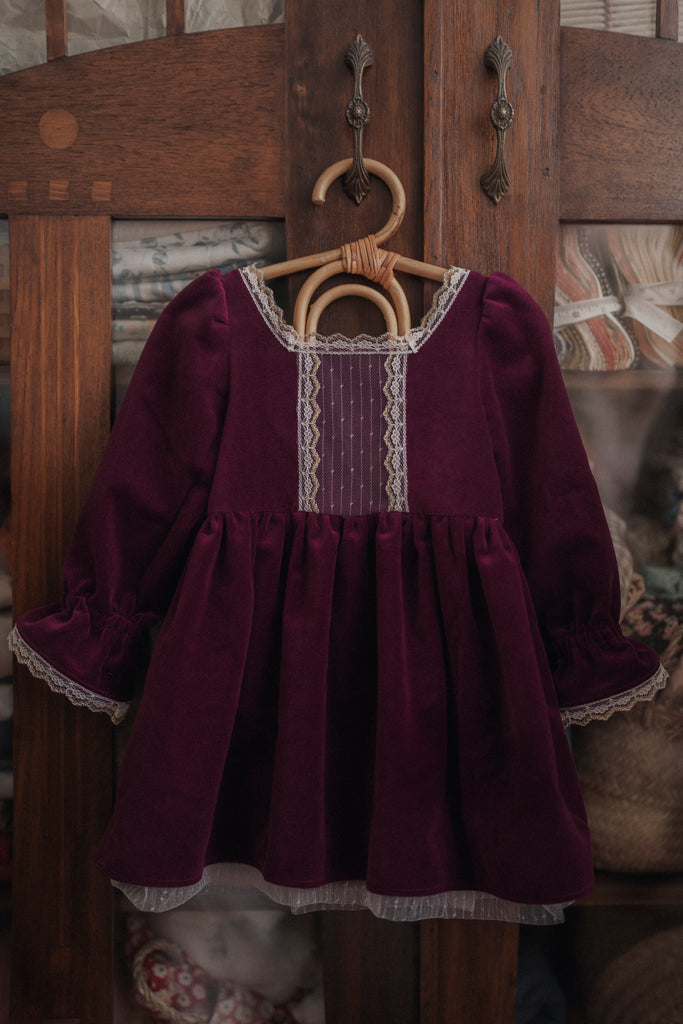 Royal Velvety Dress ~ Christmas Edition (2-3yo)