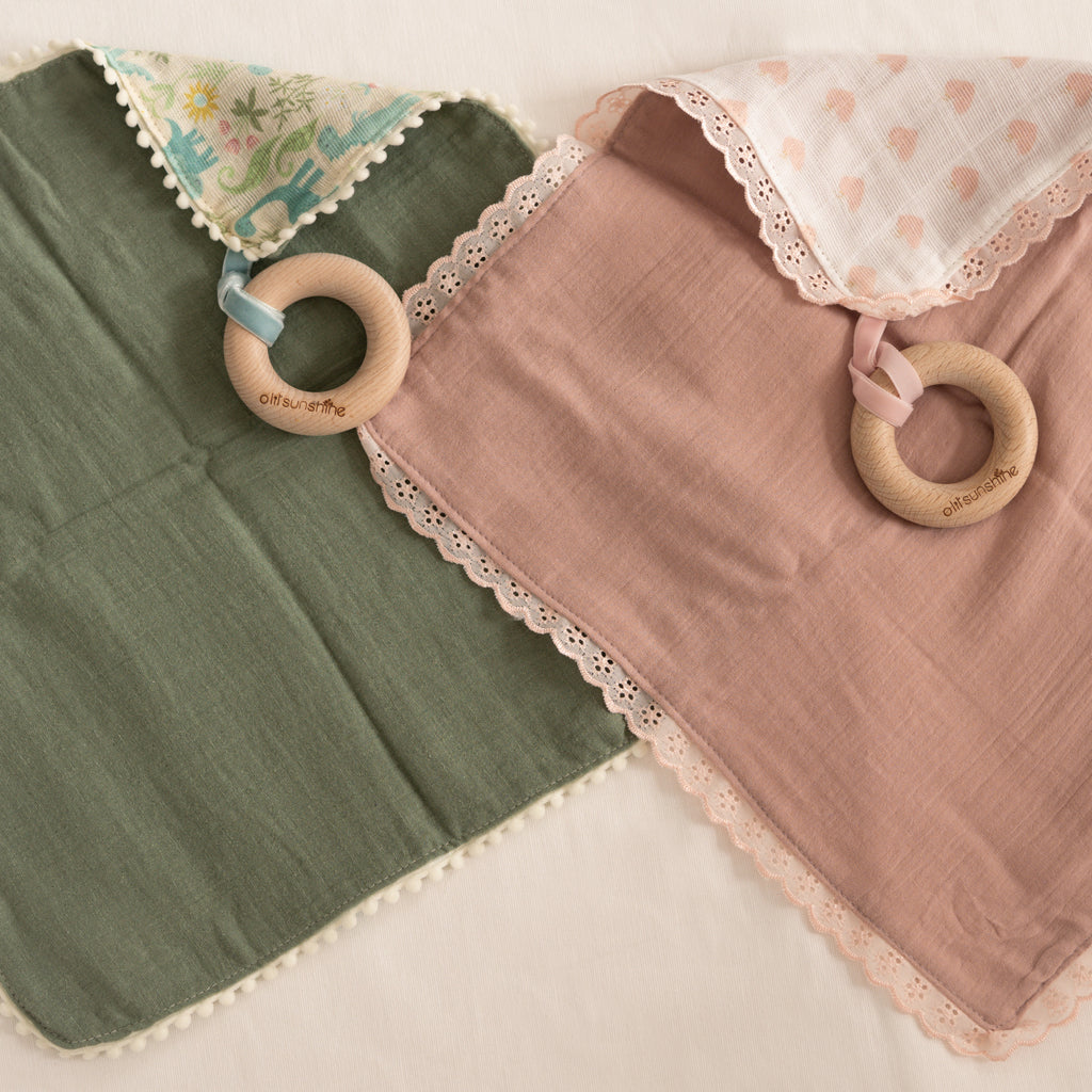 Comfort Accessories | Mini Play Blanket with Premium Wooden Ring